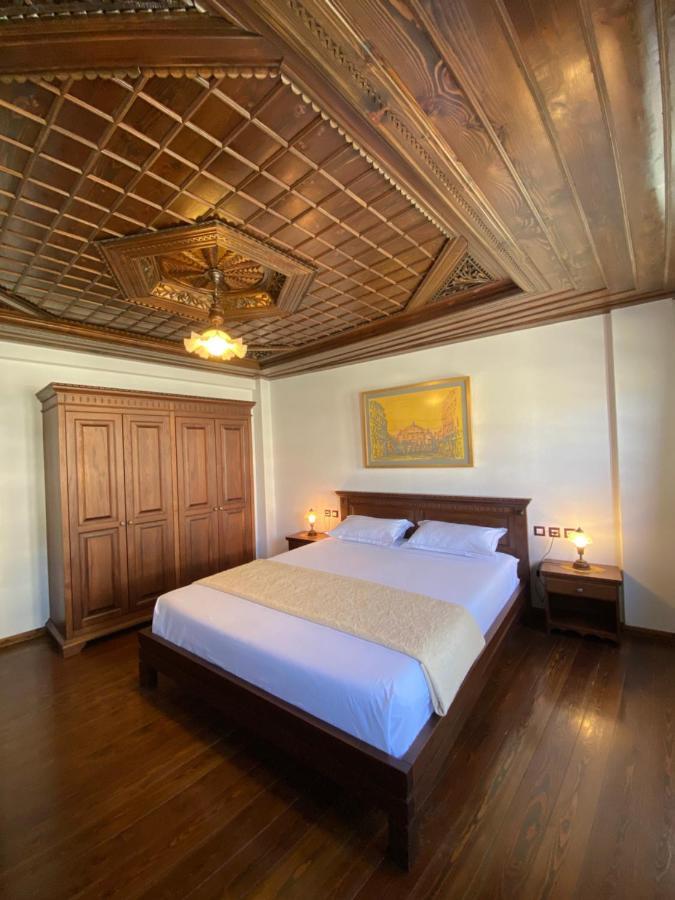 Boutique Hotel Muzaka Берат Экстерьер фото